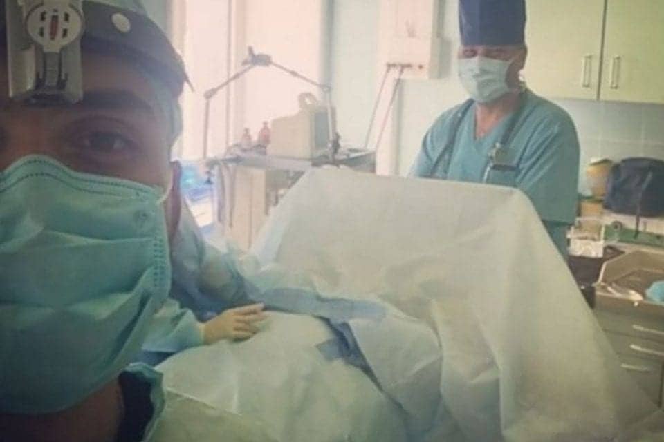 Selfie Surgeon