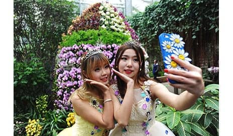 Fuller Lip Trend: Selfie Queens Going For Lip Surgery