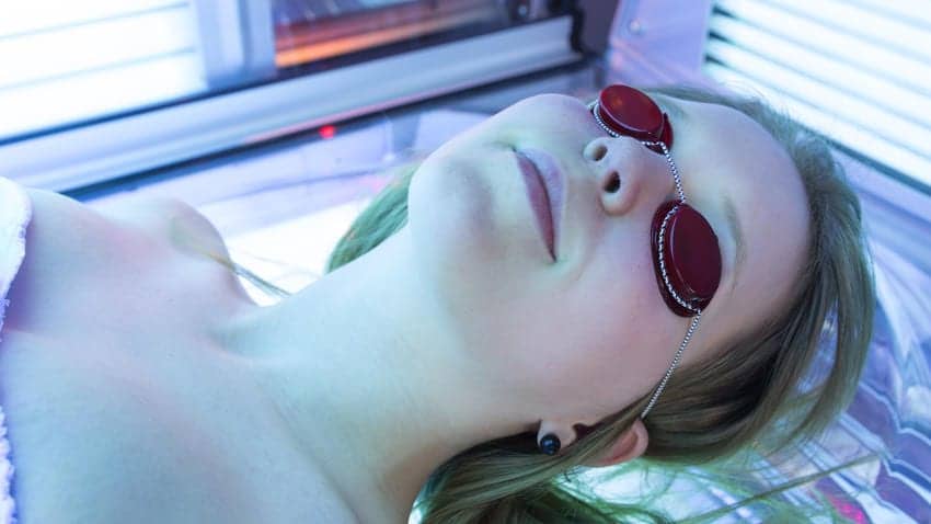 GOP Lawmaker Claims Tanning Bed Tax Hurts Women, But Dermatologists Beg to Differ
