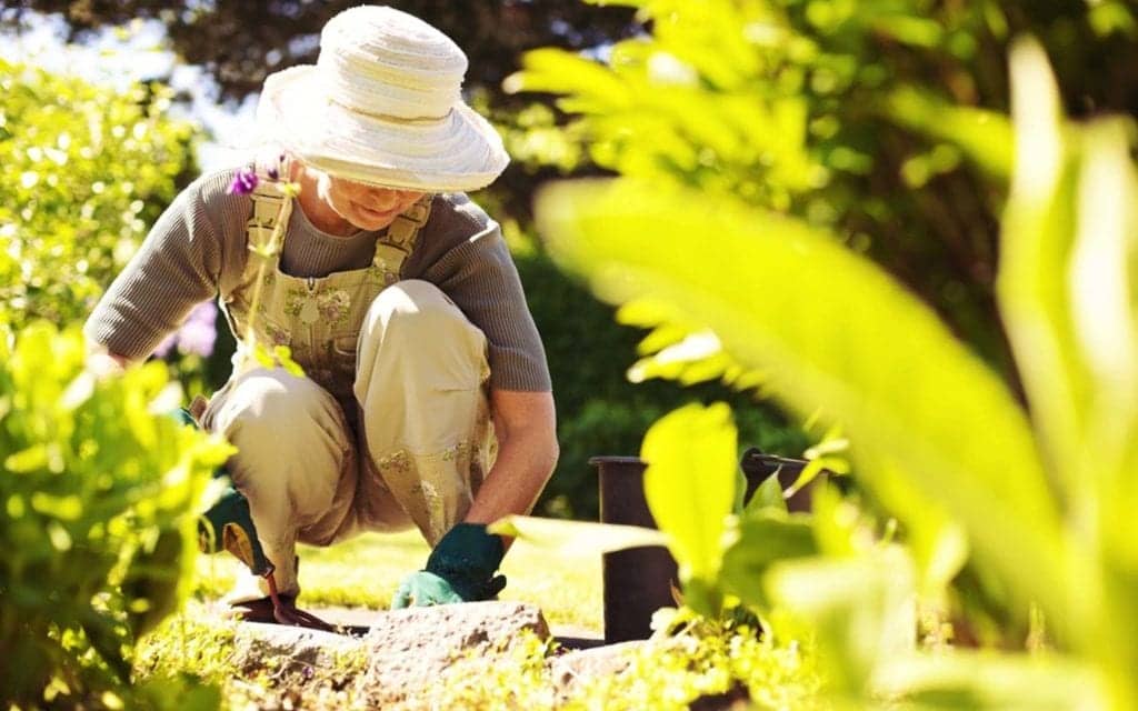 Does Sun Protective Clothing Really Work? A Dermatologist Weighs In