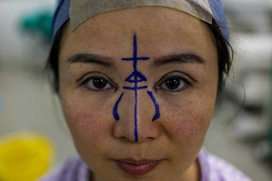Plastic Surgery Booms in China Amid New Wealth
