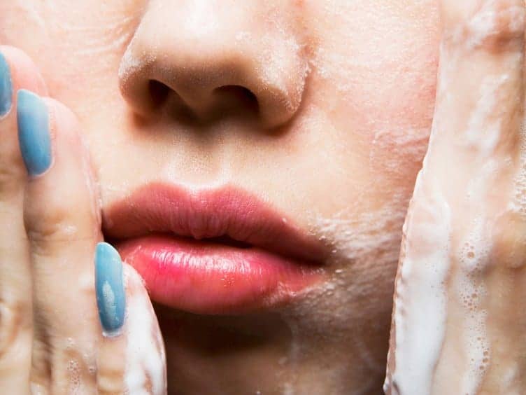 15 Mistakes You’re Making When You Wash Your Face
