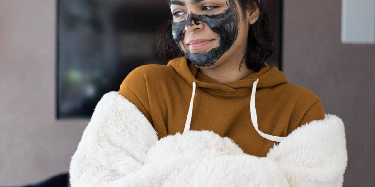 10 Skin Mistakes You Make During The Holidays, According To Dermatologists