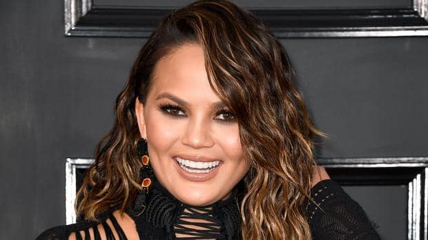 Chrissy Teigen Won’t Wash Her Face