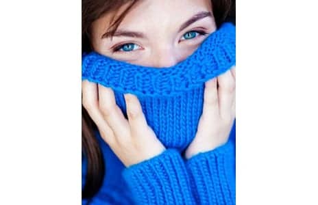 Sunburn Vs. Windburn: What’s the Difference Between These Two Winter Skin Concerns?