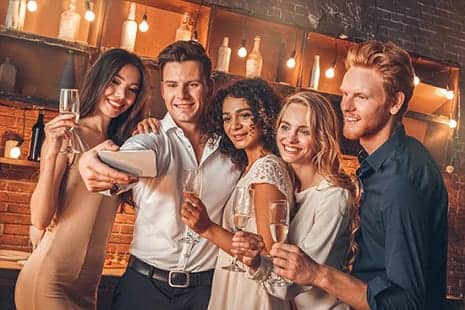 Want to Be Seen as More Attractive? Join a Crowd