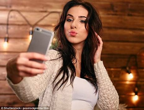 Women Are Turning Away from Expensive Facelifts in Favour of Using Filters On Their Mobiles to Enhance Their Looks, Plastic Surgeons Claim