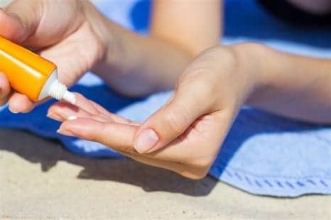 How to Start An Anti-Aging Routine for Your Hands