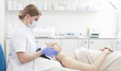 This Cosmetic Treatment Can Destroy Early Skin Cancer