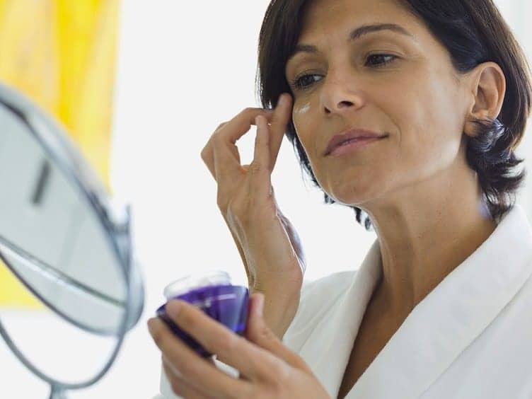 4 Skin-Care Ingredients That Simultaneously Treat Acne and Signs of Aging