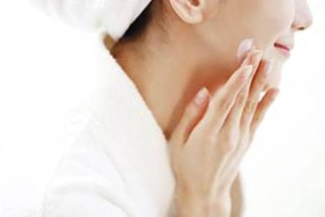 Moisturizing Before and After Microneedling May Aid Healing