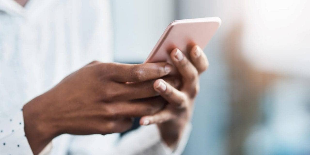 Will Instagram’s New “Cosmetic Surgery Ban” Actually Change Anything?