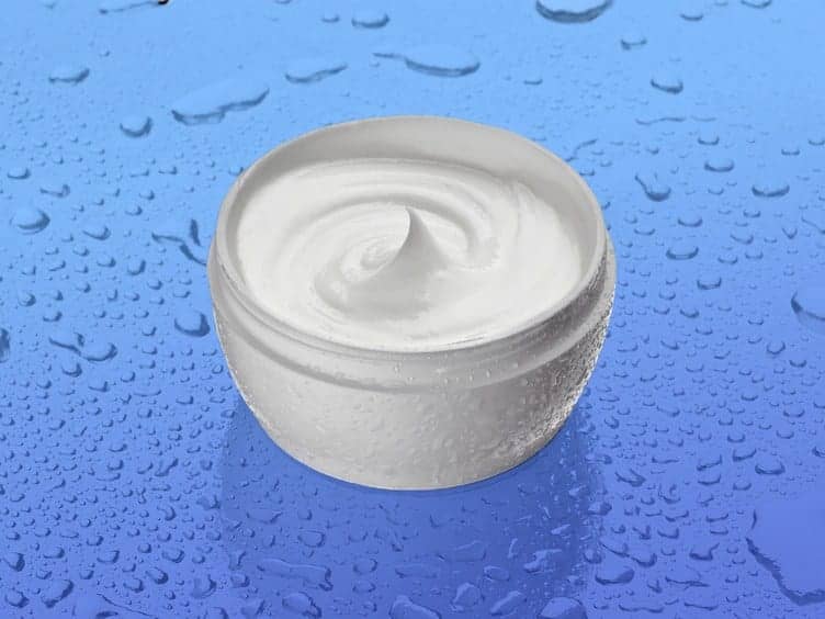 Hyaluronic Acid Benefits: This Ingredient Is a Skin-Care Superstar for Good Reason