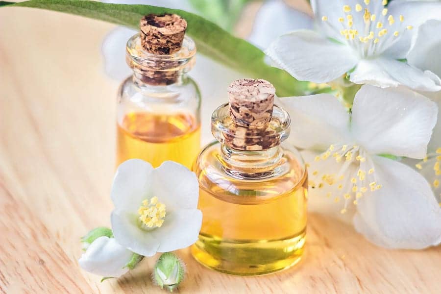 4 Essential Oils to Try for Psoriasis, According to Dermatologists