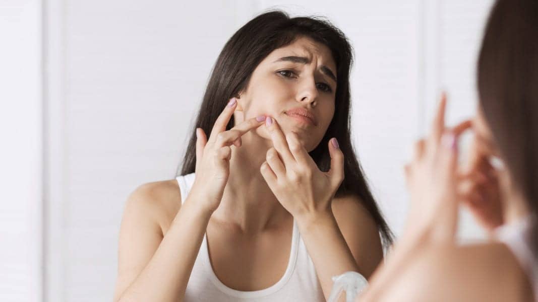 I’m a Dermatologist, and This is What I Want You to Know About Spot-Treating Hormonal Acne