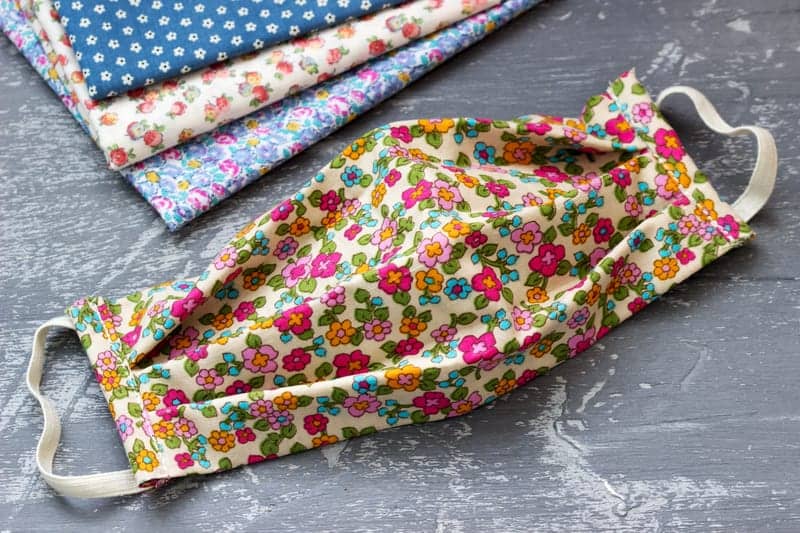 Making a Coronavirus Face Mask: Dermatologist Offers Advice on Best Materials, How to Soothe Irritated Skin