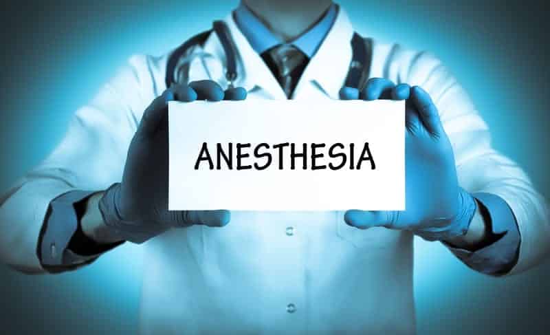Yes, You Can Have a Facelift—and Lots of Other Plastic Surgery Procedures—Under Local Anesthesia