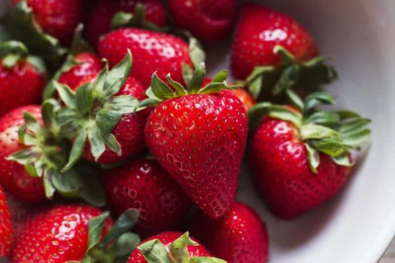 What to Know About Strawberry Legs, According to a Dermatologist