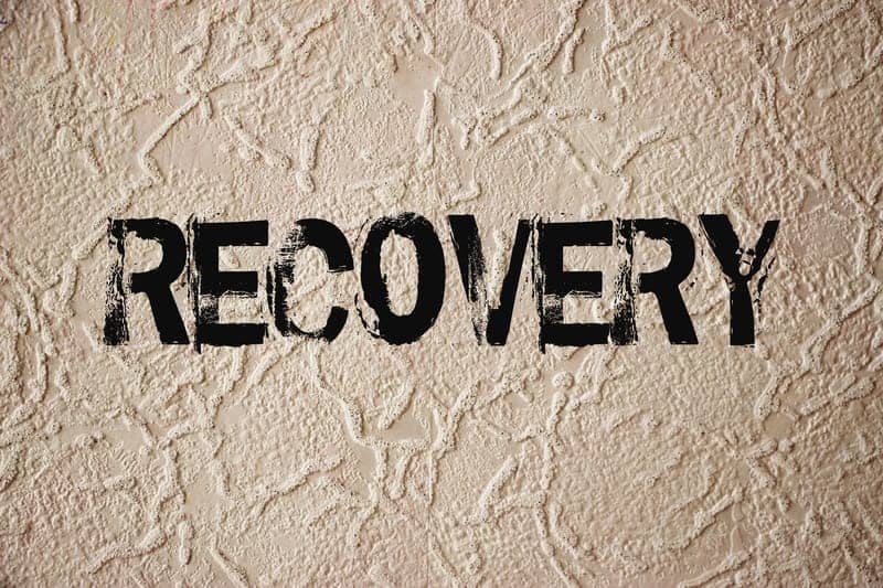 Plastic Surgeons Share Their Best Tips and Tricks for a Speedy Recovery
