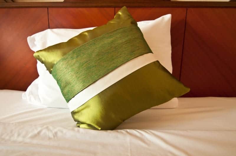 Why You Should Try a Silk Pillowcase